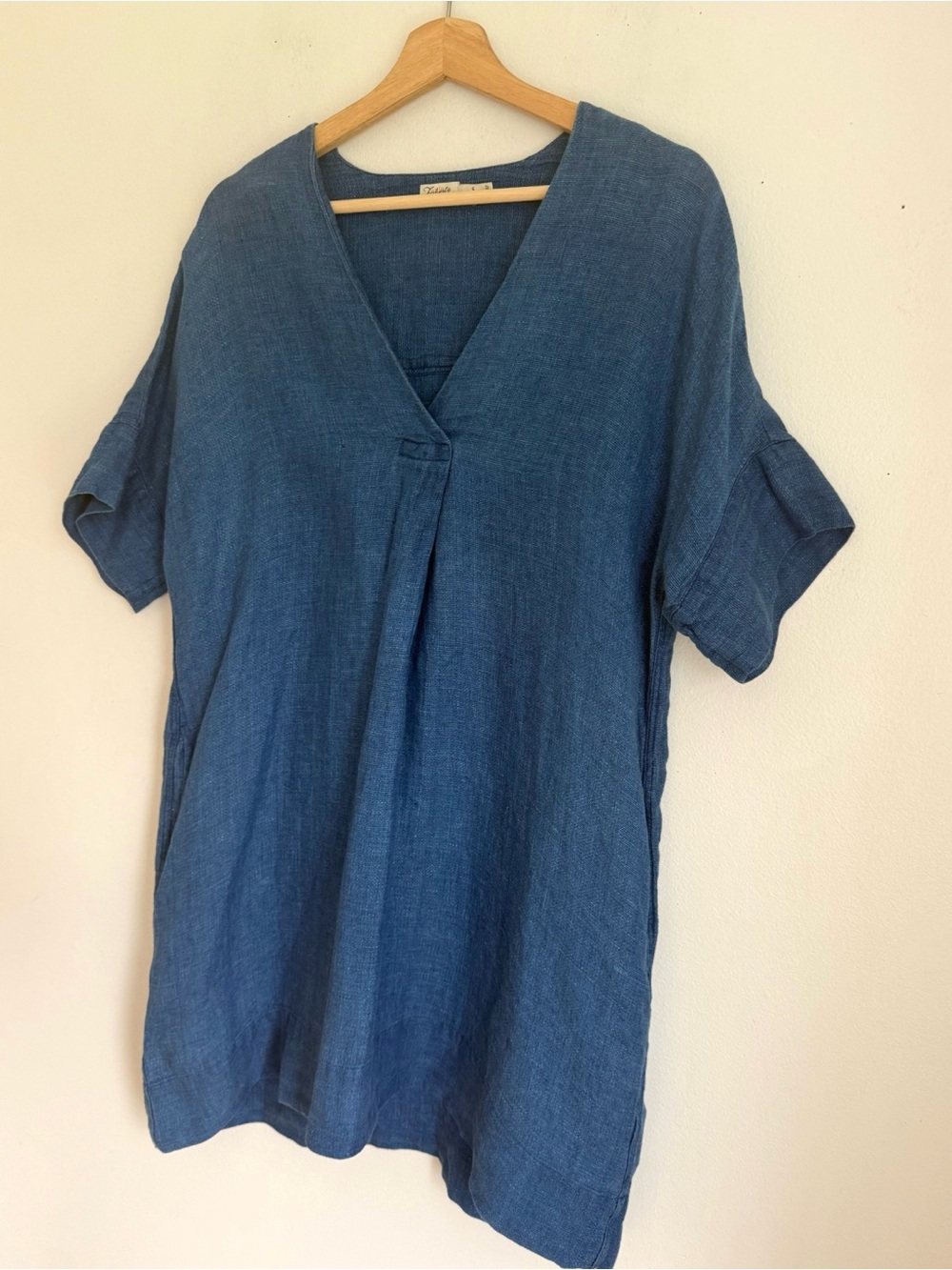 Faherty Indigo Blue V-Neck Shift Dress - Picture 5 of 8